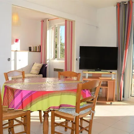 T3 Avec Terrasse Et Garage - Proche Centre-ville - Fr-1-251-25 Le Lavandou