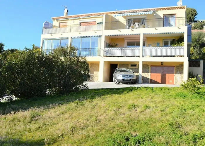 Lägenhet T3 Avec Terrasse Et Garage - Proche Centre-ville - Fr-1-251-25 *