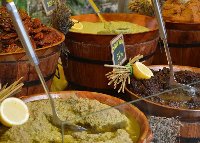 Lägenhet T3 Avec Terrasse Et Garage - Proche Centre-ville - Fr-1-251-25 Le Lavandou